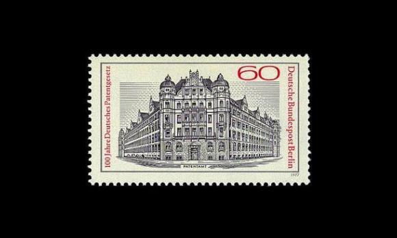 Berlin 550 ** Patenttivirasto 100v (1977)