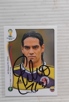 Radamel Falcao Kolumbia signed