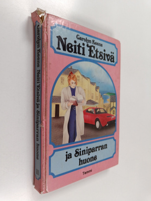 Carolyn Keene : Neiti etsivä ja siniparran huone