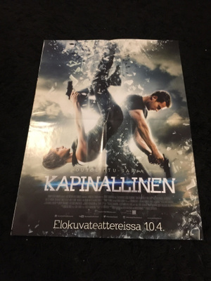 Outolintu Kapinallinen juliste