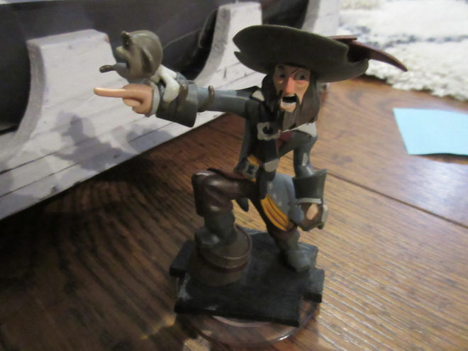 Disney infinity 1,0 Hector Barbossa. Disney . Miekka puuttuu