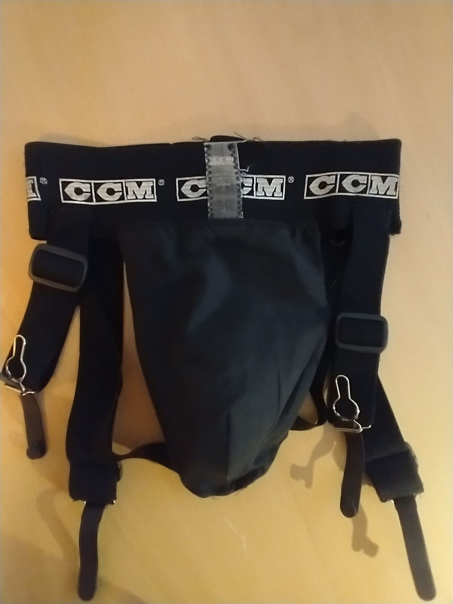 CCM Alasuoja sukkanauhoilla 26-30''
