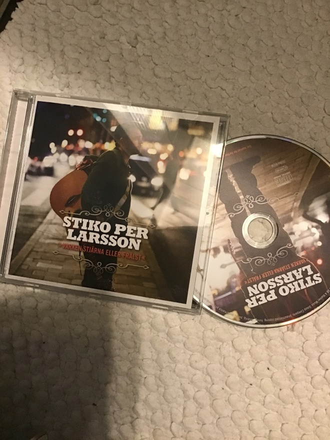 Stiko Per Larsson / Varken stjärna eller frälst 2011 CD