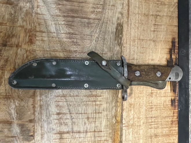 SK.Y  Puukkopistin M/39 Kulmala
