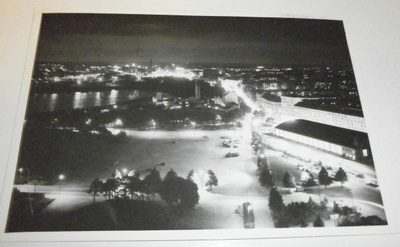 Helsinki, öisen kaupungin valot, valokuvapk, p. 1958