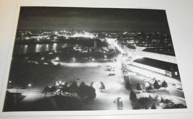 Helsinki, öisen kaupungin valot, valokuvapk, p. 1958