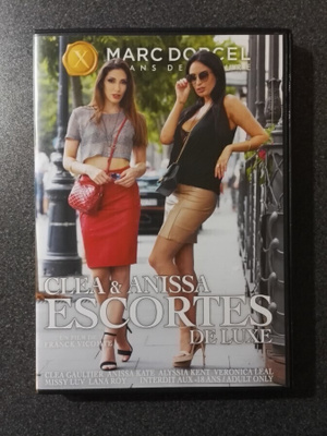 Dorcel: Clea & Anissa Escortes de Luxe _eb4t