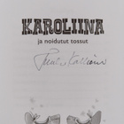 Tuula Kallioniemi : Karoliina eskarissa (signeerattu) - pikkukuva 3