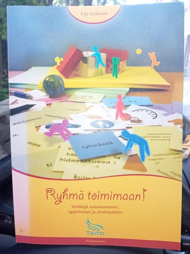 Leskinen  : Ryhmä toimimaan ( SIS POSTIKULU  )