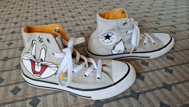 Converse All Star Hi "Bugs Bunny" tennarit .Koko 33 Uudet