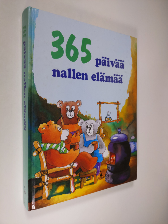 Willeke Bakker : 365 päivää nallen elämää
