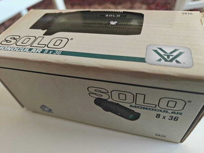 Monokulaari Vortex Solo 8x36 (S836), laatikko ja vyökotelo
