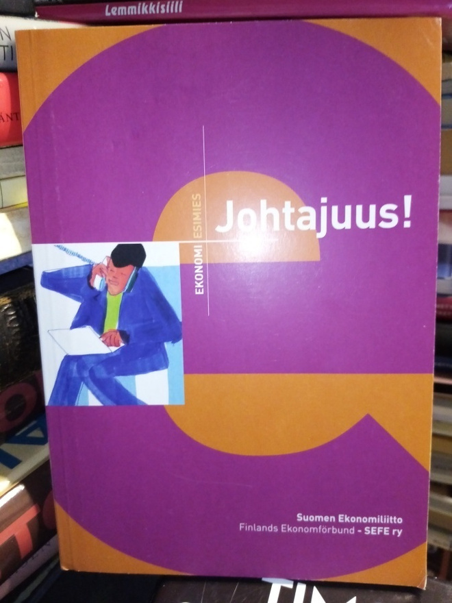 JOHTAJUUS ( EKONOMI /. ESIMIES)