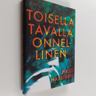 Pirjo Hassinen : Toisella tavalla onnellinen - pikkukuva 1