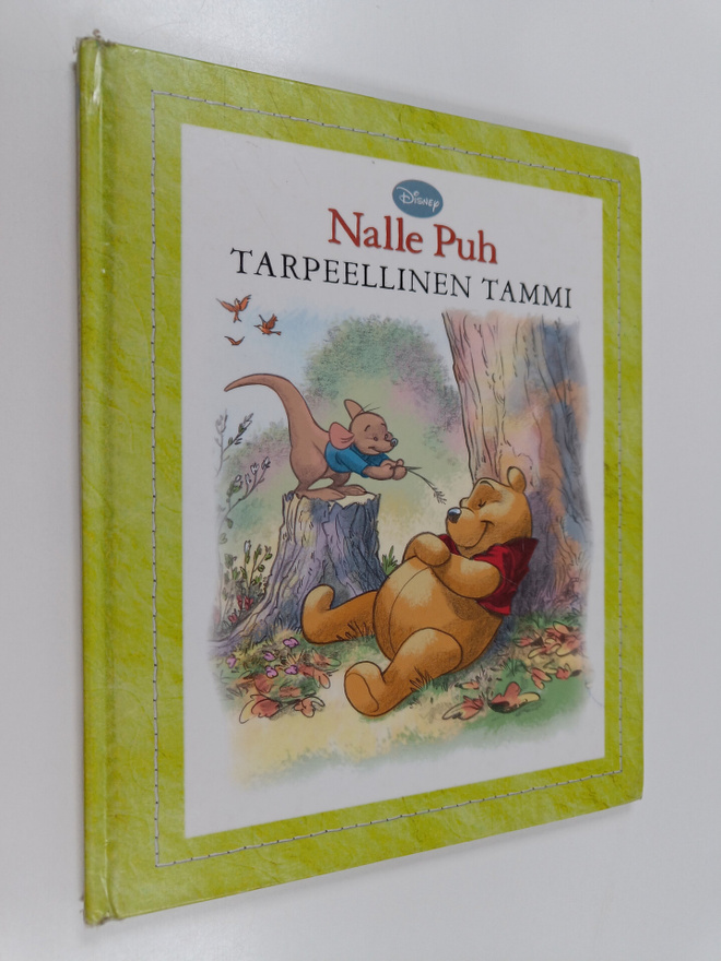 K. Emily Hutta : Tarpeellinen tammi