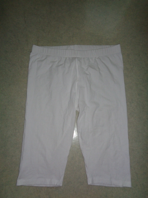 Valkoiset trikooshortsit XL