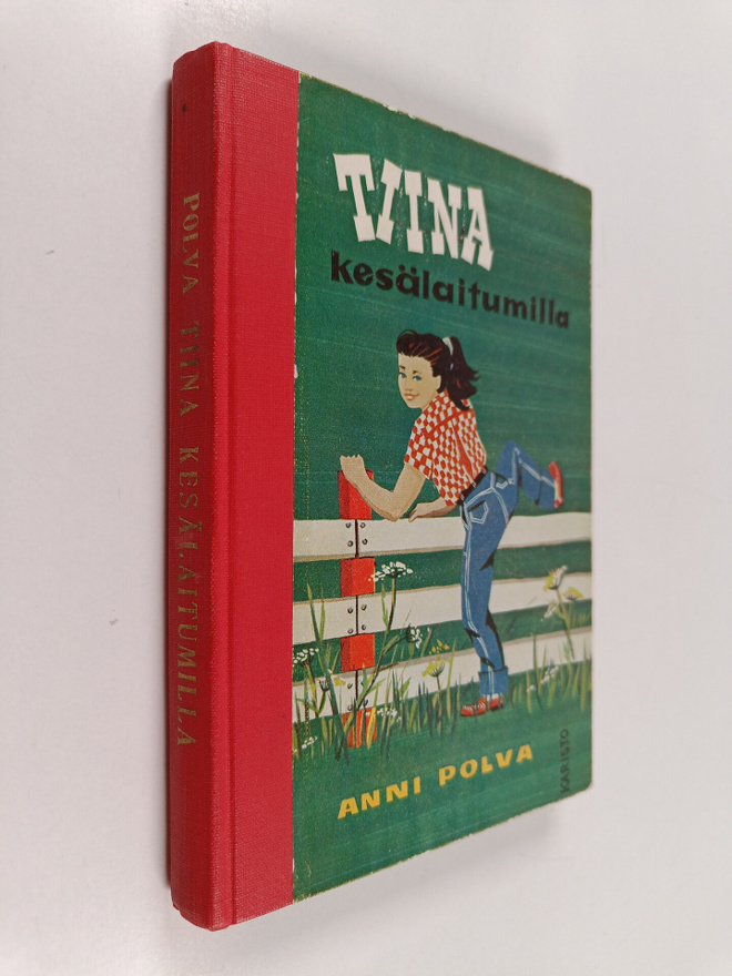 Anni Polva : Tiina kesälaitumilla