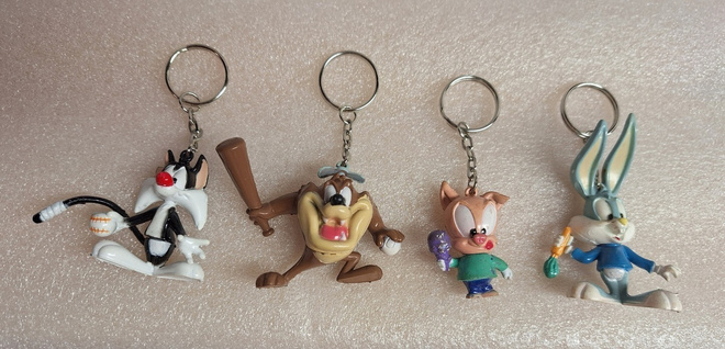 Looney Tunes avainperä neljä erilaista