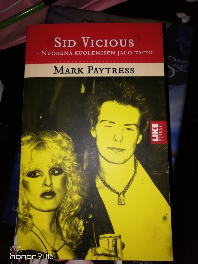 Mark Paytress Sid Vicious nuorena kuolemisen jalo taito