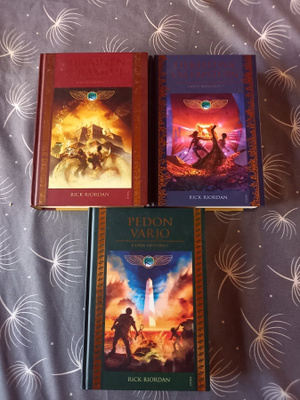 Rick Riordan: Kanen aikakirjat 1-3, koko sarja