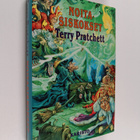 Terry Pratchett : Noitasiskokset : Kiekkomaailman tarinoita - pikkukuva 1