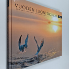Vuoden luontokuvat 2012 : Suomen luonnon vuodenkierto - pikkukuva 1