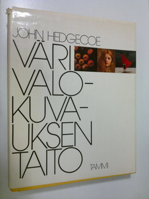 John Hedgecoe : Värivalokuvauksen taito