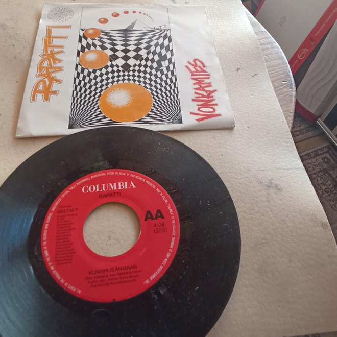 7"  Rapatti, Nikke T ja Kuustonen kk (3kpl)