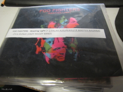FOO FIGHTERS - WASTING LIGHT CD SHIFLETTIN NIMMARILLA