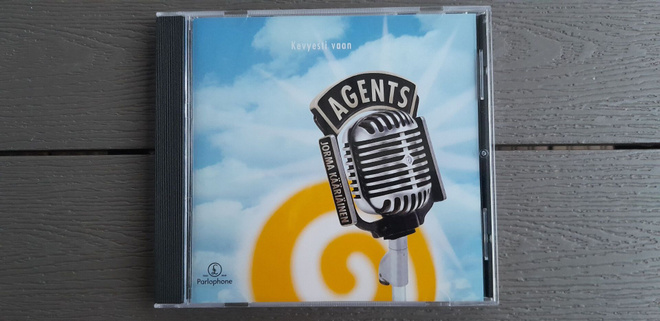 CD: Agents & Jorma Kääriäinen - Kevyesti Vaan (2005)