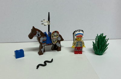 Lego western indians 6709 Tribal chief