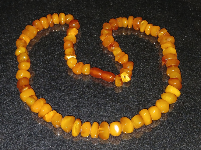 Baltic Amber honey EGG YOLK natural antique