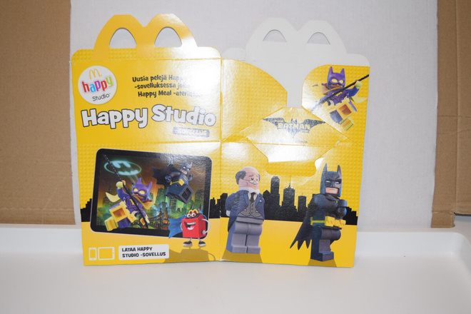 Mcdonalds's Happy meal laatikko lego batman
