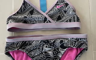Nike bikinit, koko 130-140cm