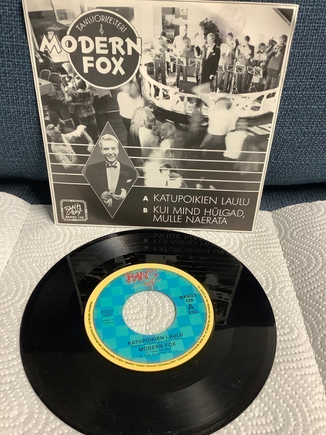TANSSIORKESTERI MODERN FOX:KATUPOIKIEN LAULU  7"  PS.