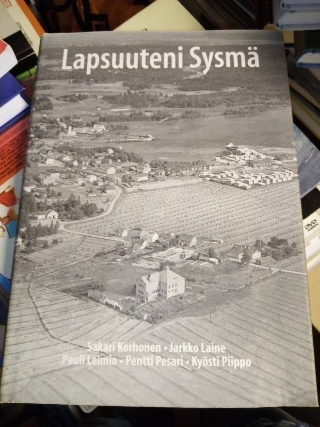 KORHONEN YM. :  LAPSUUTENI SYSMÄ ( SIS POSTIKULU )