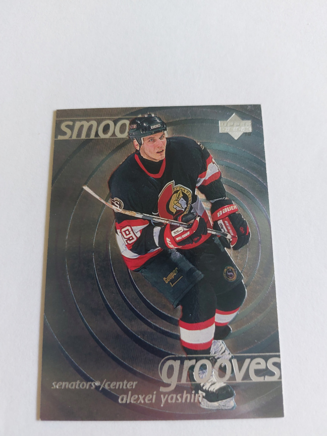 1997-98 Upper Deck Smooth Grooves #SG23 Alexei Yashin