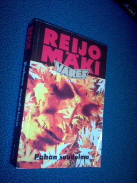 Reijo Mäki: Pahan suudelma (1.p.1999) Sis.postikulut