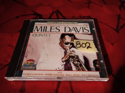 MILES DAVIS QUINTET  - GIANTS OF JAZZ CD