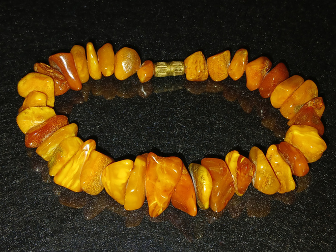 Vintage Meripihka rannekoru natural antique Amber