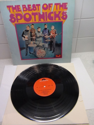 THE SPOTNICKS , BEST  OF