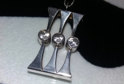 Vintage desing Salovaara hopea riipus kivillä ketjulla 813H