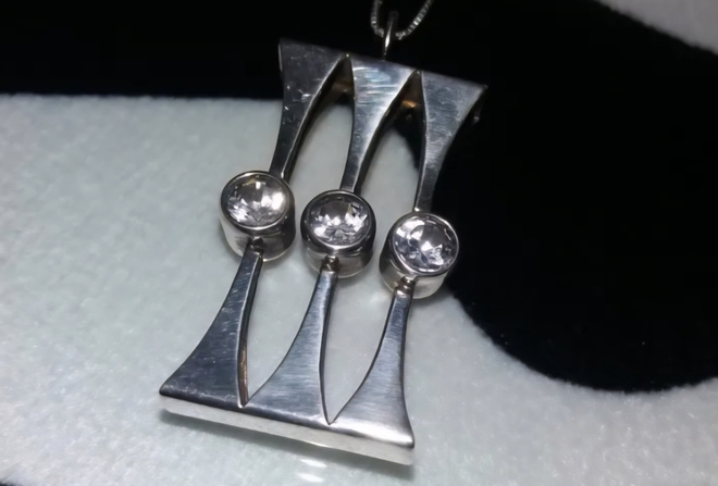 Vintage desing Salovaara hopea riipus kivillä ketjulla 813H