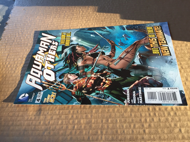 DC AQUAMAN AND THE OTHERS 4/2014 HYVÄ