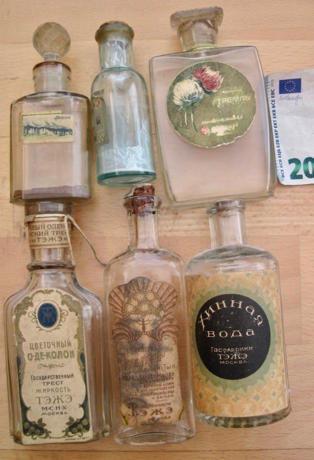 6 VANHAA CCCP Hajuvesi Parfyymi Pulloa n. 1930-l