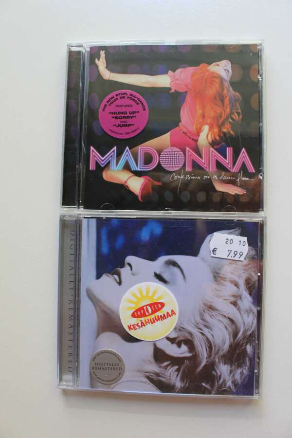 MADONNA CD -levyjä 2 kpl