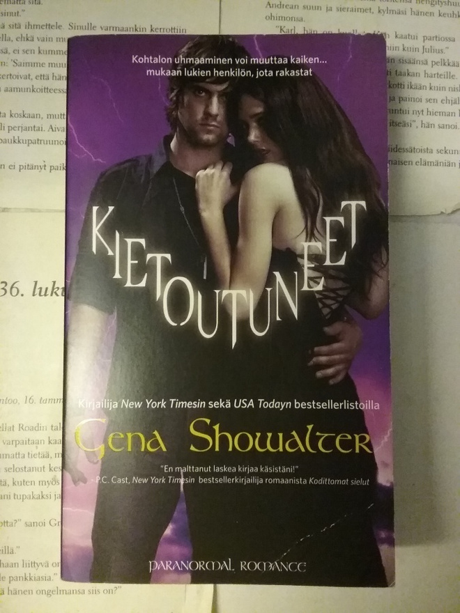 Gena Showalter - Kietoutuneet (pokkari)