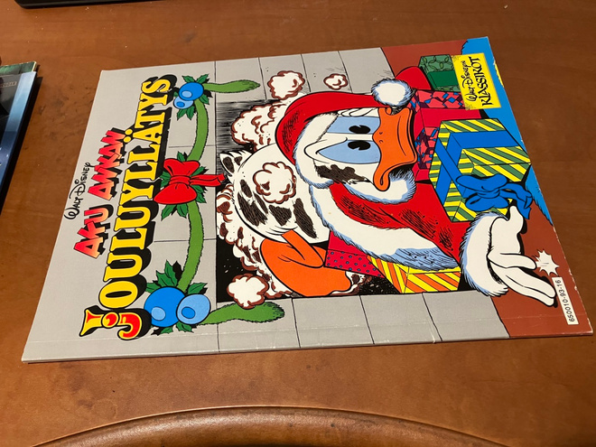 DISNEY KLASSIKOT AKU ANKAN JOULUYLLÄTYS HYVÄ