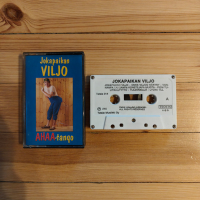 Heikki Kinnunen - Jokapaikan Viljo - Ahaa-Tango c-kasetti
