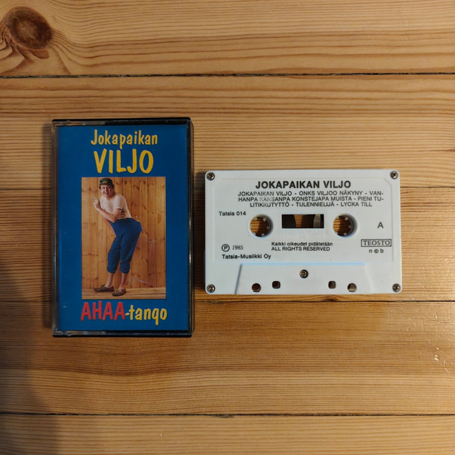 Heikki Kinnunen - Jokapaikan Viljo - Ahaa-Tango c-kasetti